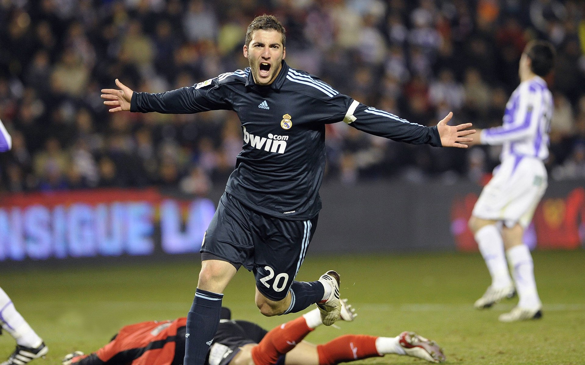 替补轮换合理，关键局面保持状态，替补的另一种说法