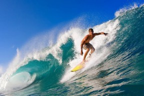 开云下载-战术演化趋势分析显示高压防守成为多队主打体系之一，高压防护措施有哪些