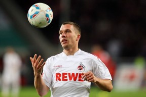 开云·体育官网-中乙联赛观众人次突破新高基层足球魅力持续释放，中乙联赛投入