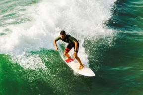 开云官网在线-独行侠三分投篮训练引来球迷围观，独行侠队中锋