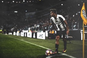 开云真人娱乐官网-乔·波尔曼的精准传球和高效突破，为袋鼠队创造了更多进攻机会