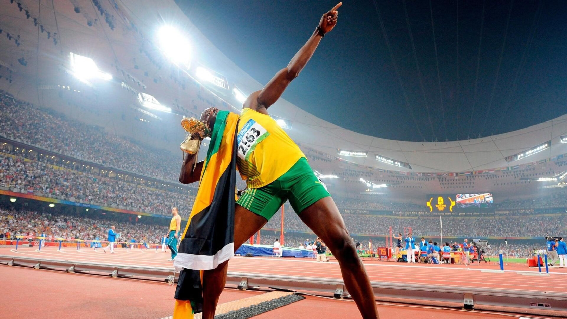 法国混合接力赛道表现亮眼，法国混双组合